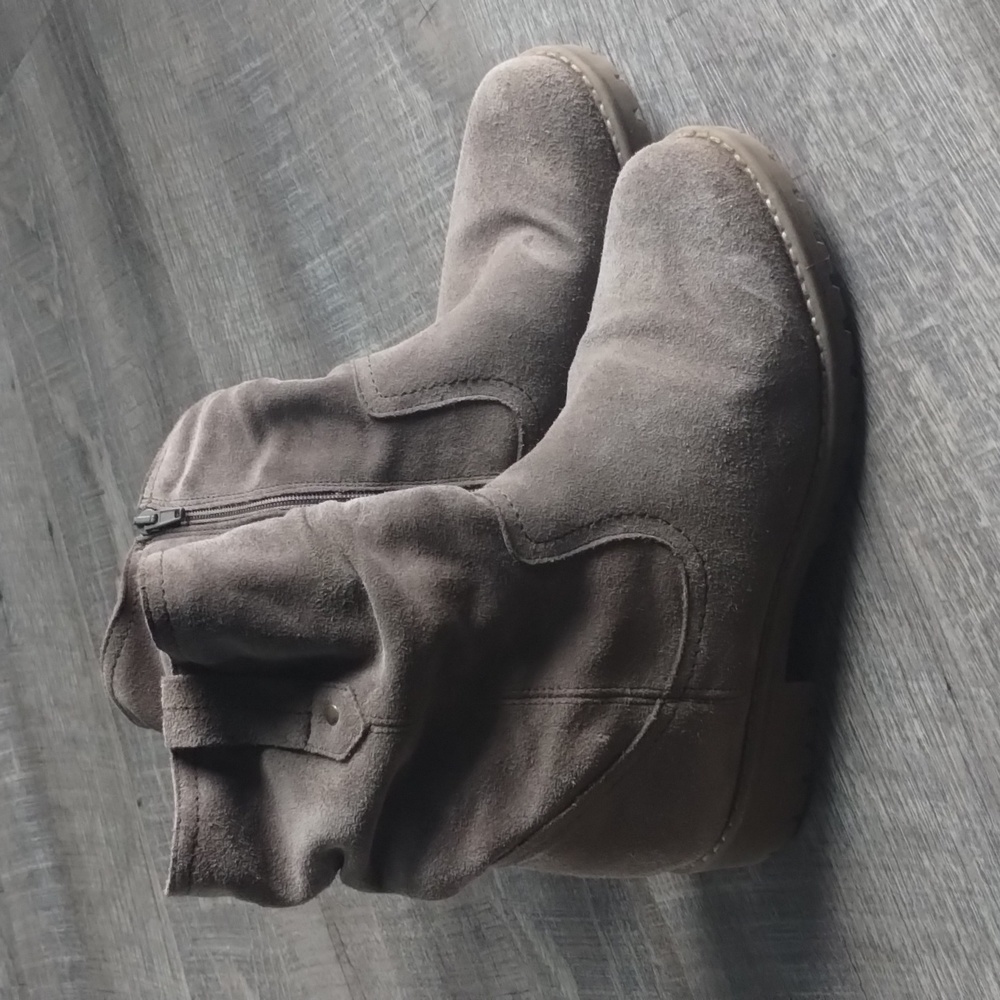 Eric Michael Boots